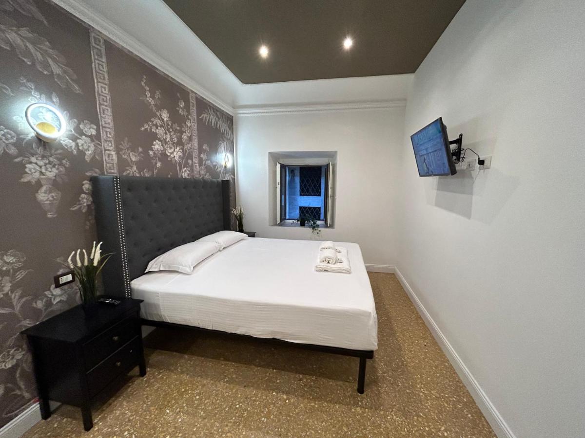 Raffaello'S Place Рим Екстер'єр фото