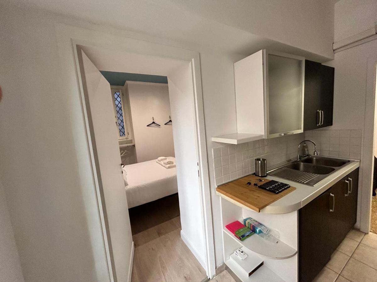 Raffaello'S Place Рим Екстер'єр фото
