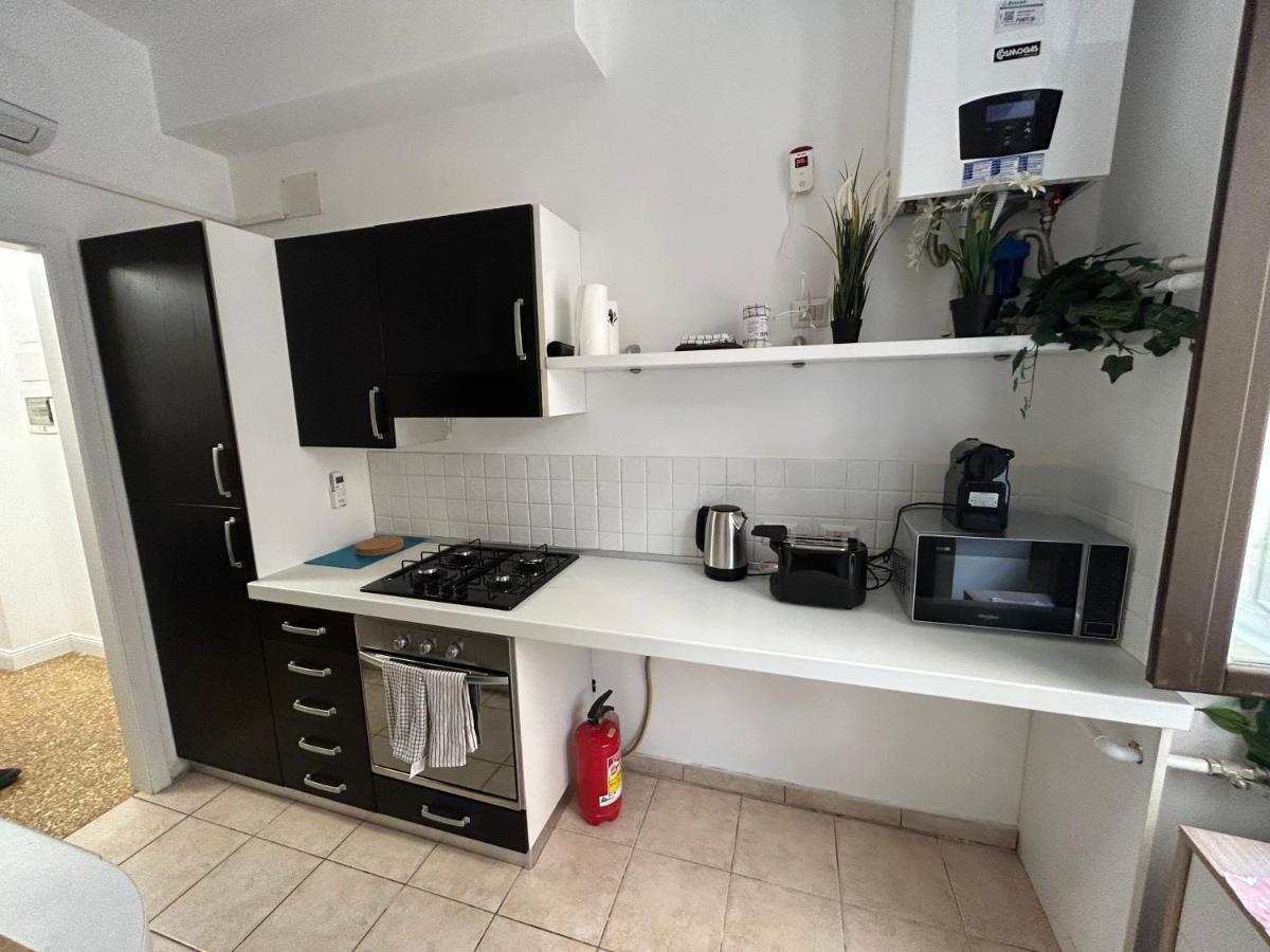 Raffaello'S Place Рим Екстер'єр фото
